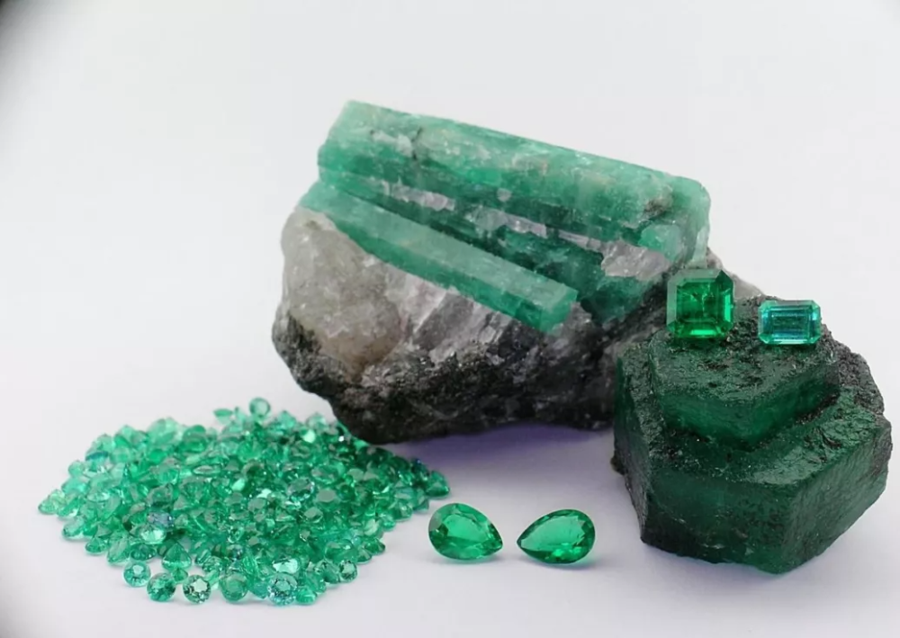 分析一下祖母绿的价格为什么吗居高不下