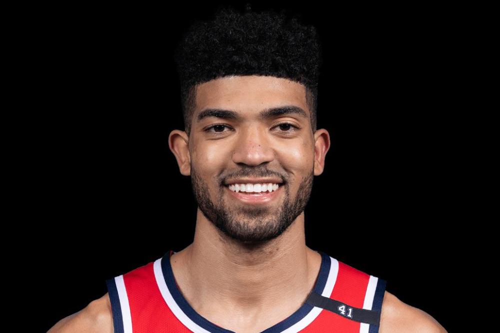 记者:马刺将裁掉钱德勒-哈奇森