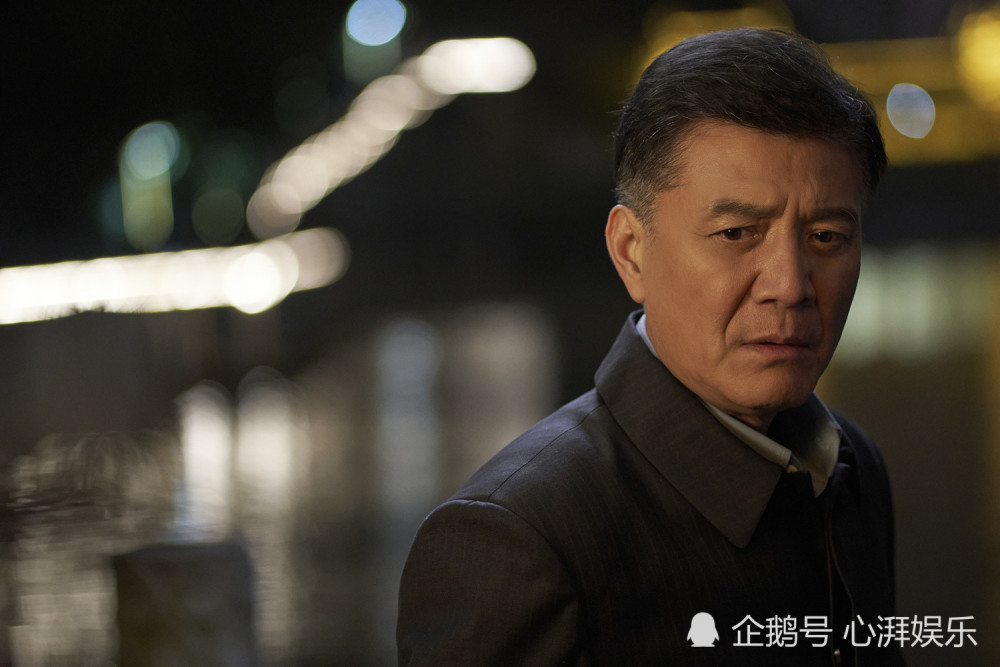 《扫黑风暴》热播 刘之冰用细节演活骆山河_腾讯新闻