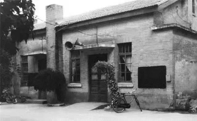 图2 胥各庄站(图3),是唐胥铁路的终点站,现由中国铁路北京局集团