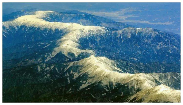 然而在有关风水学的知识中,昆仑山便被称为龙脉之源.