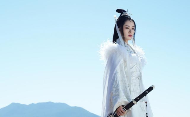 新天龙八部李秋水登场造型清新脱俗与贾静雯版各有千秋