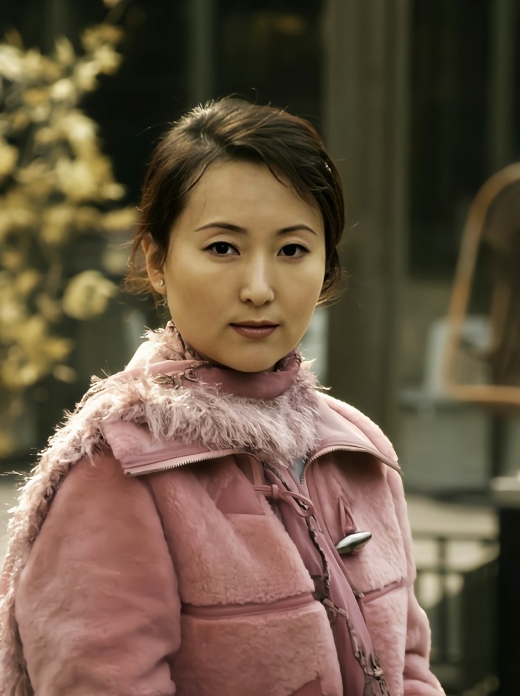 陈晓旭:从一夜成名,到身价上亿,41岁出家,成就最经典林黛玉