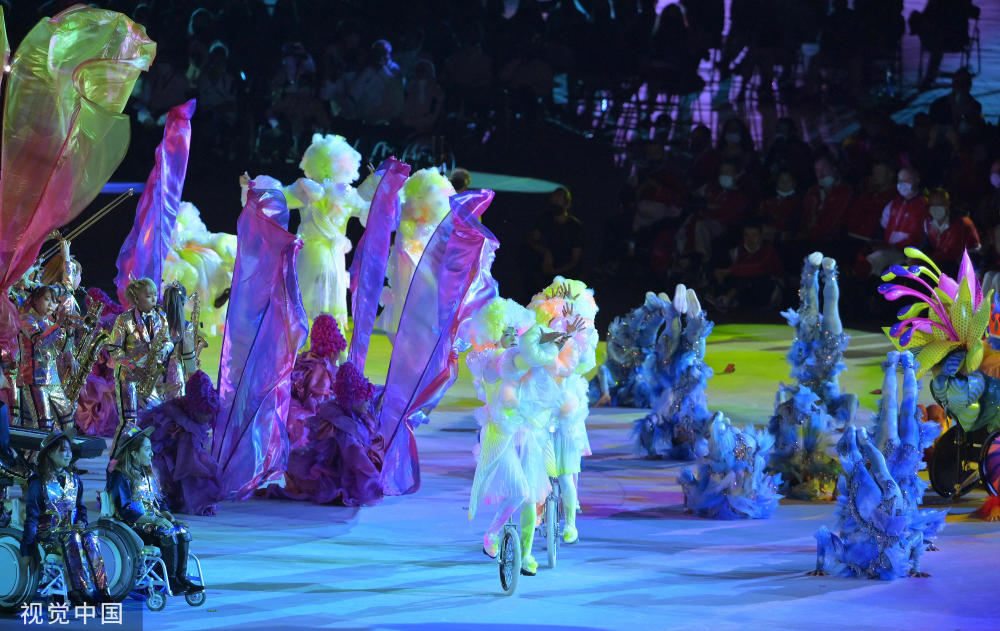 组图:残奥会闭幕式举行 和谐之声奏响东京