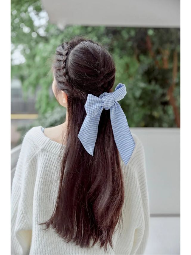 法式少女披肩发甜甜的蝴蝶结半扎低马尾