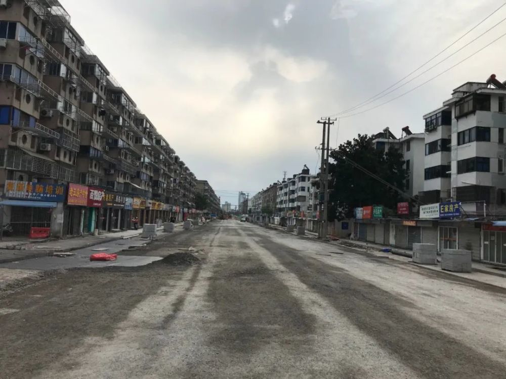 青海路改造工程过半,9月20日左右快车道率先开通