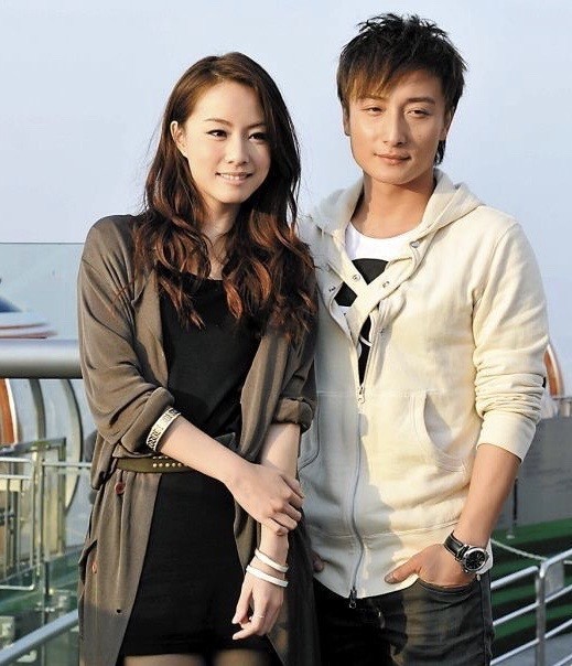 不会复合香港歌手方力申直言和邓丽欣不是朋友网民没风度