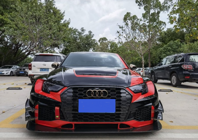 感觉非常保值,于是就买了这辆奥迪rs3,开了两年后对其进行爆改