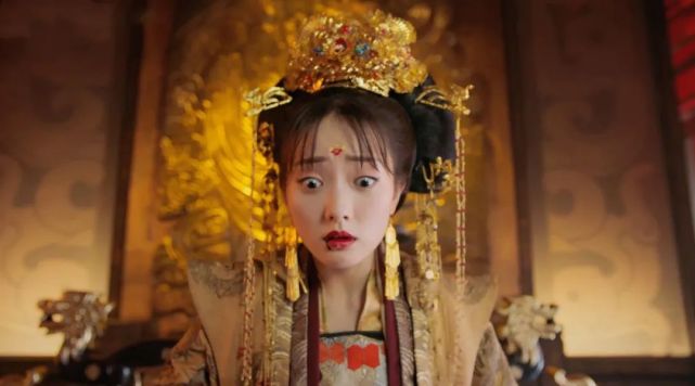 一集十分钟,集集高能反转,《进击的皇后2》打开短剧新形式