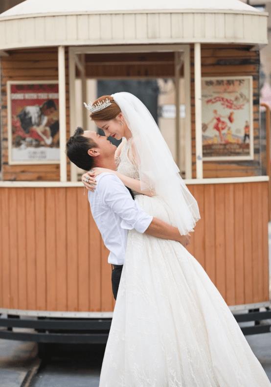 北京国安徐云龙新婚大喜与妻子多年简单幸福 盛似新婚