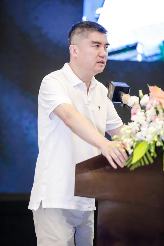 牵手中禹跨界发展大商邓鸿这只是开始衡昌烧坊接下来将有重磅动作