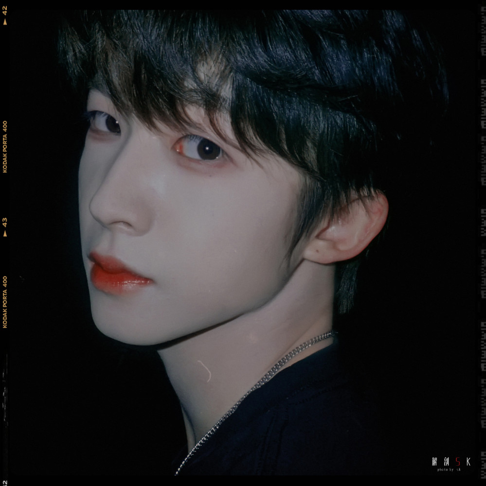 into1刘宇图片|一个高质量自拍爱豆