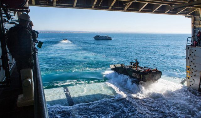 美国海军陆战队证实其新一代两栖战车存在故障，刚服役就全部被停用！盒子鱼英语学生免费湿使用吗