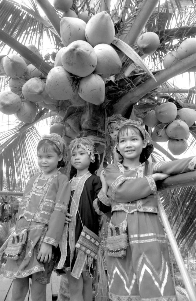 黎村里的海南原住民