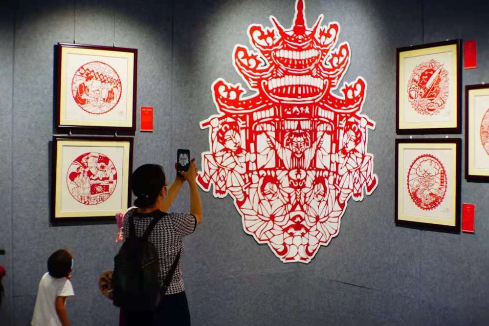 生动呈现岭南特色民间艺术中的红色基因
