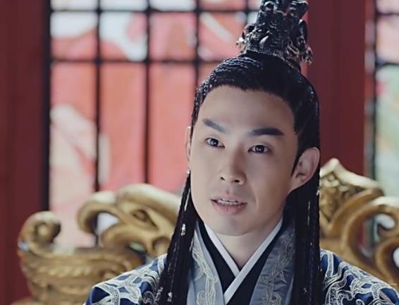 北魏新任皇帝拓跋余,字可博真,是拓跋焘的第六个儿子,母亲是闾左昭仪.