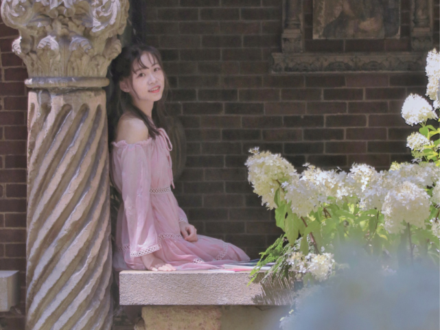 郑安琪个人简历及照片