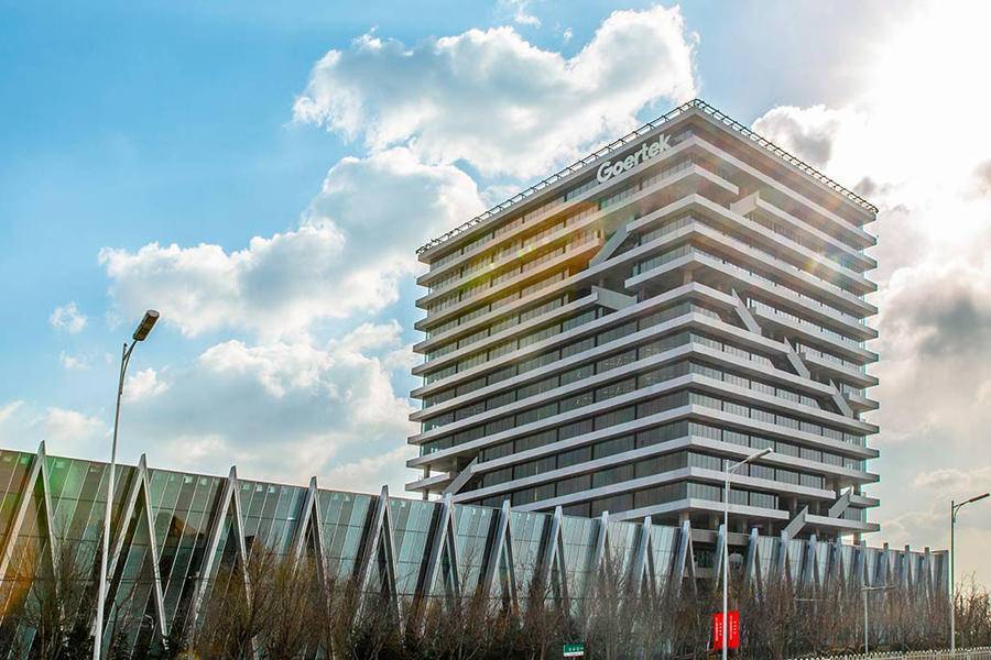 歌尔股份互动平台表示歌尔微电子计划分拆至创业板上市