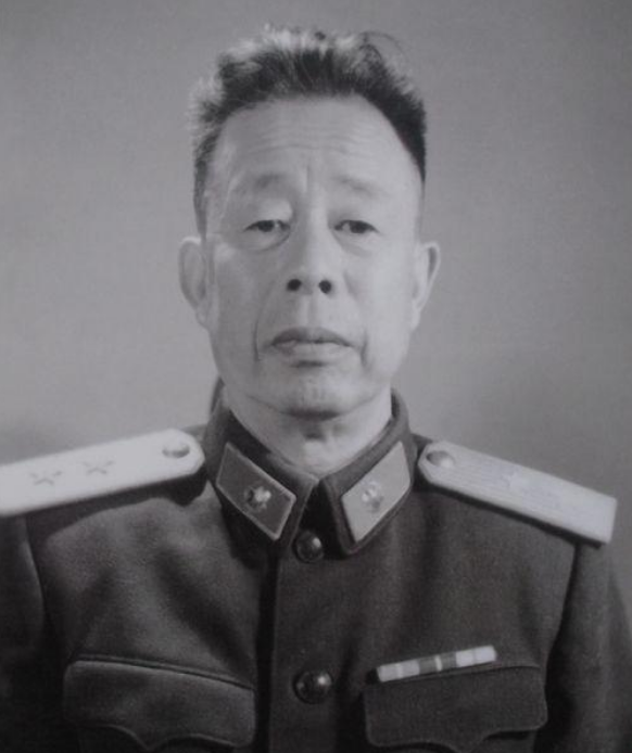 1955年授衔,孔庆德原以为能授校官就可以了,却被破格授予中将军衔