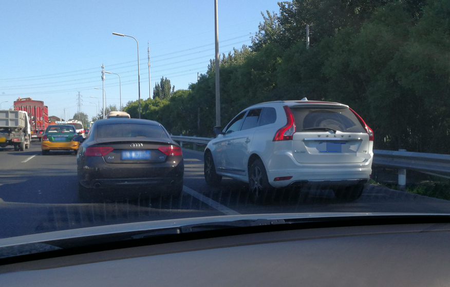 新手上路不知道该怎么超车?超车的正确打开方式在这里