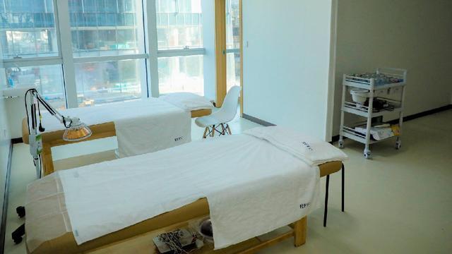 探访富力中医诊所来这里你也享受中超球星待遇