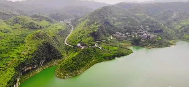 大方县马场镇开展碧水保卫行动 守护绿水青山
