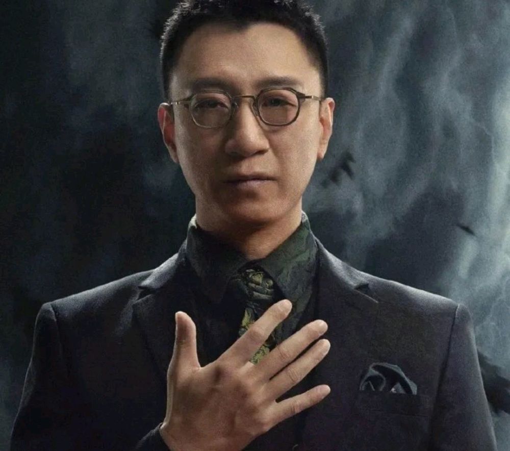 扫黑风暴45副眼镜和50套西装孙红雷成全剧最靓的仔