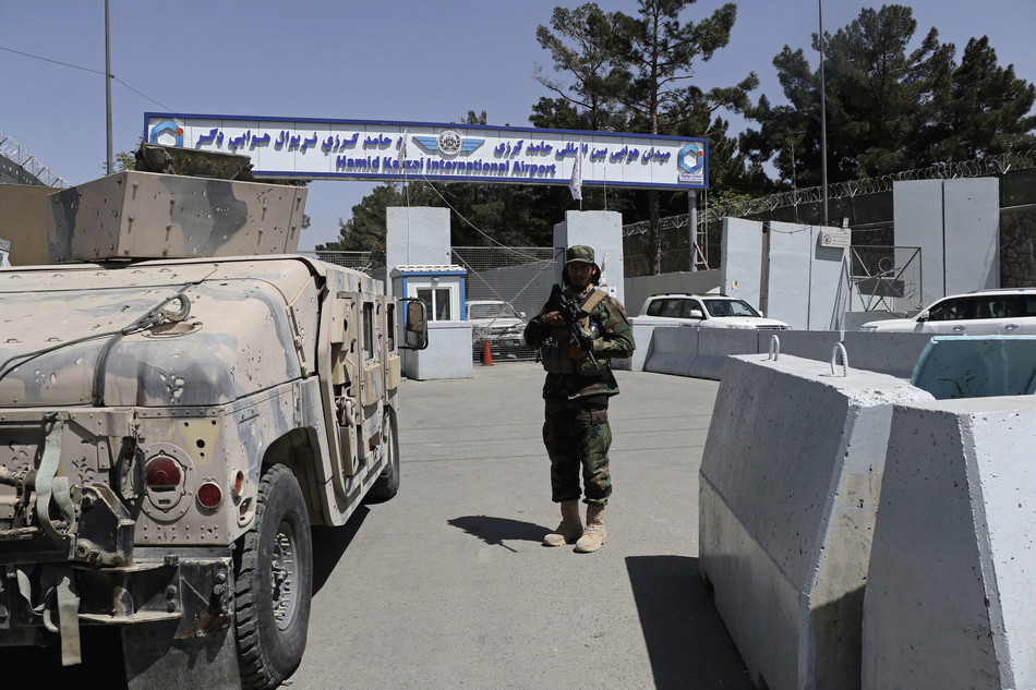 美军撤离喀布尔一周：希望庆祝的枪声是阿富汗最后的枪声油炸蛎蝗线索