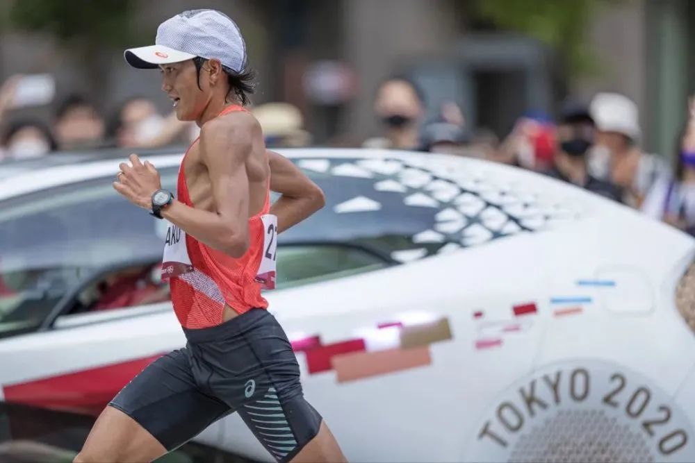 跑步"送髋"和不送髋,有什么区别?