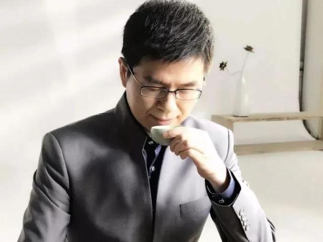 郦波再写传统诗一身长啸让人疑