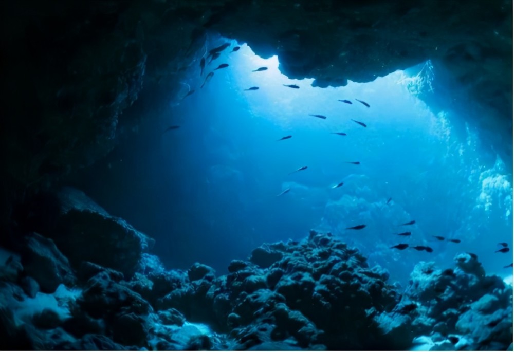 别羡慕美国,我国这一大国重器,能潜入海底1万米,再多钱也不卖