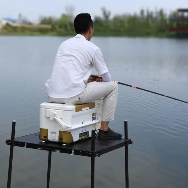 【钓鱼技巧】你是否需要一款钓台?这样选择钓台,又轻又牢固