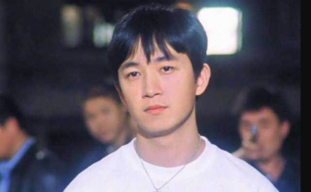 谁说扁头一定长得丑？这5位明星告诉你，扁头星人也能有超高颜值_腾讯新闻