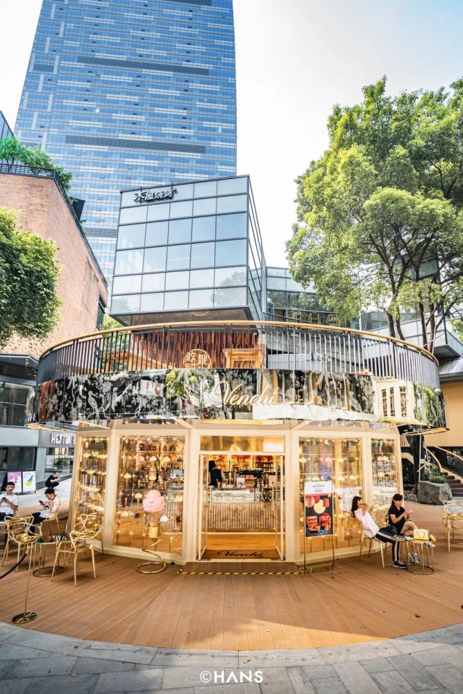 地址:武汉天地1号楼营业时间:10:00-22:00venchi02我最喜欢巧克力味的