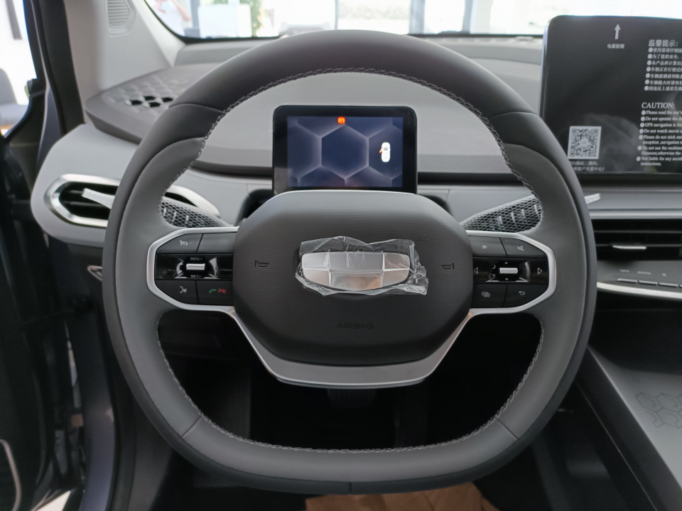 新款几何c到店实探_腾讯新闻