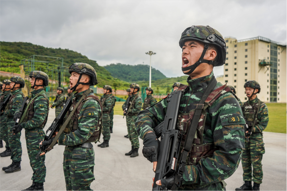 特战队员有多帅武警贵州总队黔西南支队特战队员入队仪式了解一下