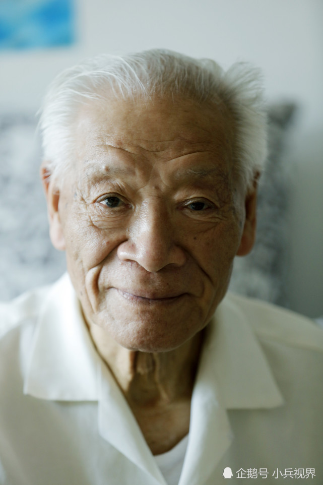 88岁骨科泰斗每天徒步坐诊,此生不做"觅钱医"|孙达武|骨科|孙老|徒步