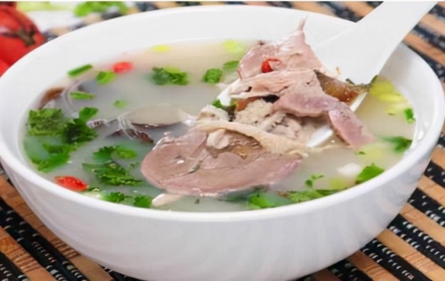 中国8大羊汤,经过比拼,这8个地方名气比较大,有你的家乡吗?