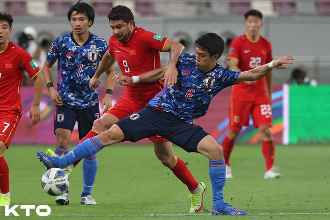 世预赛国足0 1败于日本遭到两连败 张琳m伤退 吴曦染黄停赛kto 全网搜