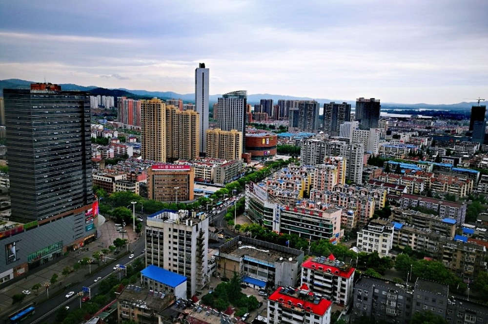 中部gdp_2020中国省份GDP出炉:陕西高于江西,湖北反超湖南