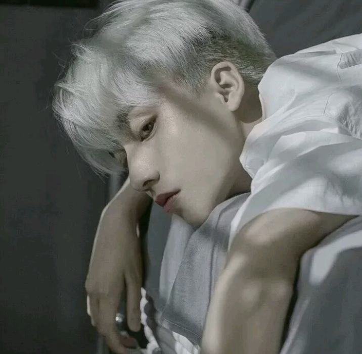 贼帅的男生头像