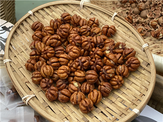 白露时节临安山核桃开杆了这份秋日美味请查收