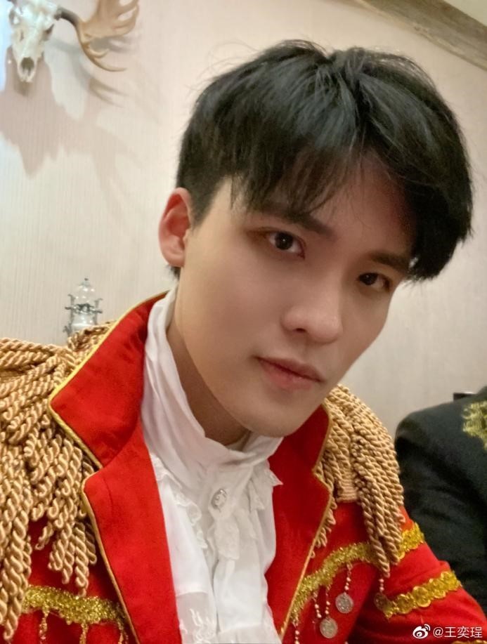 《与君歌》圆满收官 王奕程首次出演古装获肯定