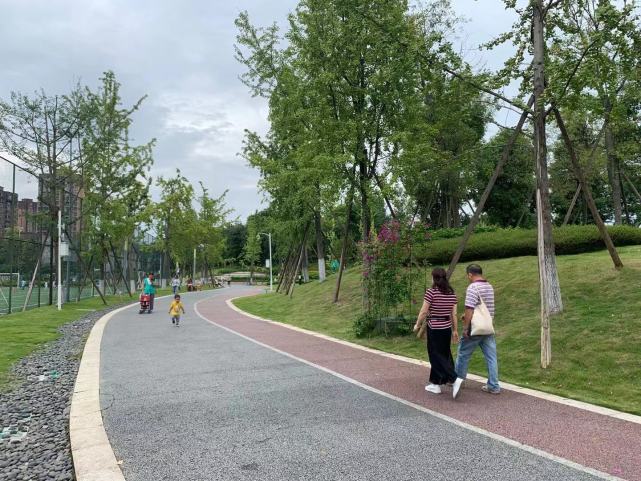 周末闲逛——成华区圣灯公园