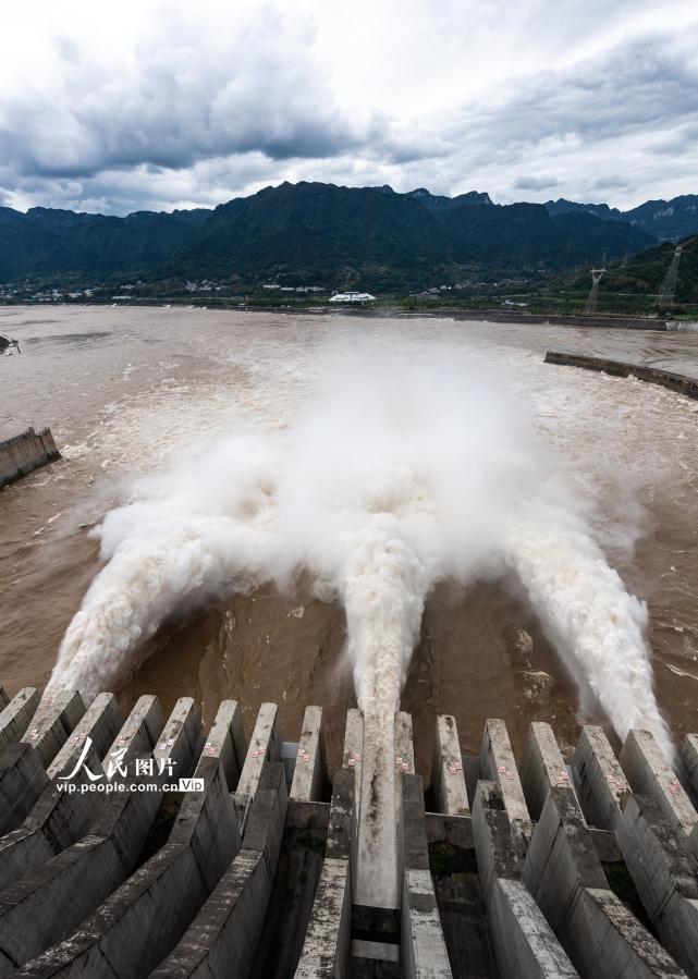 三峡水库有效拦蓄长江2021年第1号洪水