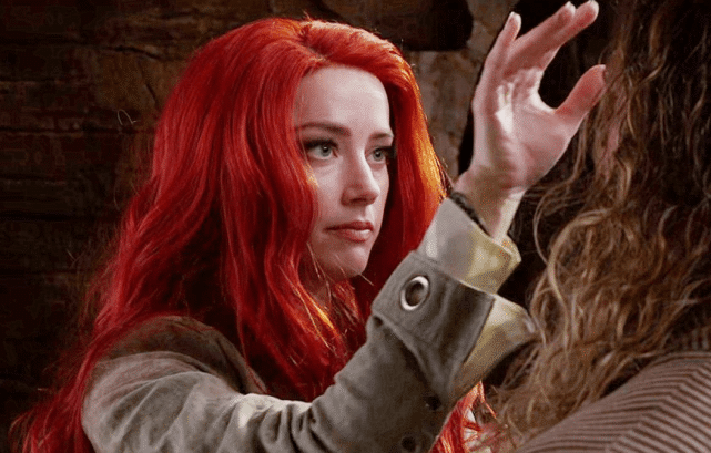 时候的涅柔斯早就殒命;到底是剧情有逻辑问题,还是这就是一部恐怖电影