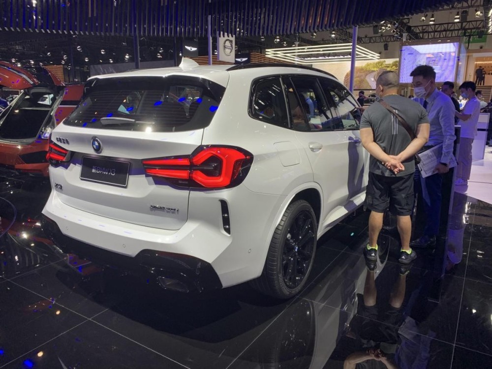 拒绝加长回归运动属性实拍中期改款后的宝马x3