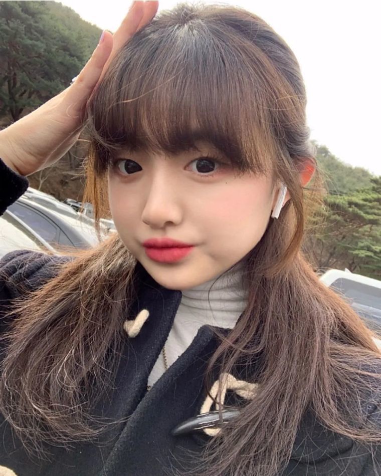 超乖娃娃刘海发型,瞬间减龄巨显脸小