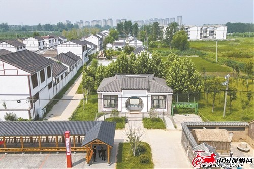 沛县大屯街道宋庄村,徽派建筑风格的公厕.小康不小康,厕所算一桩.