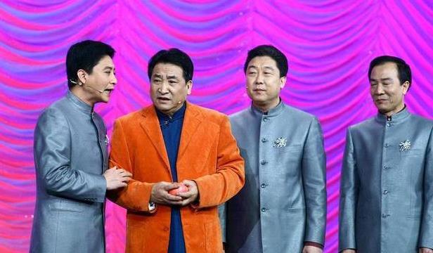 广电总局要求主持人必须持证上岗,郭德纲周炜深受影响,再难捞金